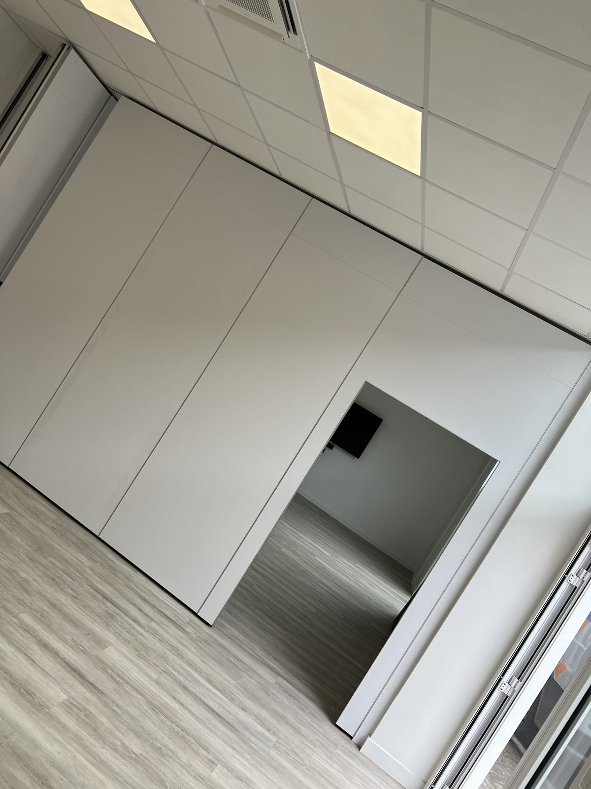 Murs mobiles acoustiques installés par CBI — photo 1